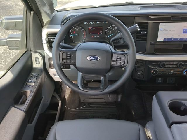 New 2025 Ford F250 XL w/ XL Chrome Package image 18