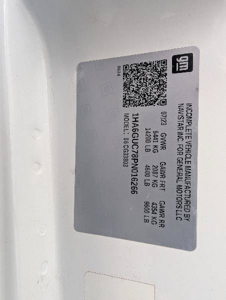 Used 2023 Chevrolet Express 4500 w/ Power Convenience Package RWD image 33