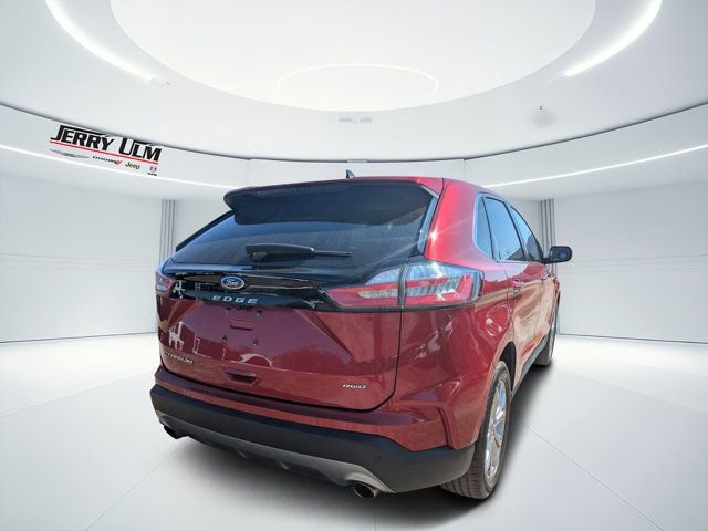 Used 2024 Ford Edge Titanium image 3