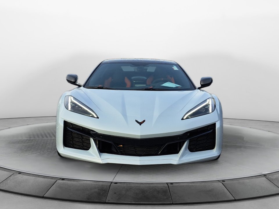 Used 2023 Chevrolet Corvette Z06 image 2