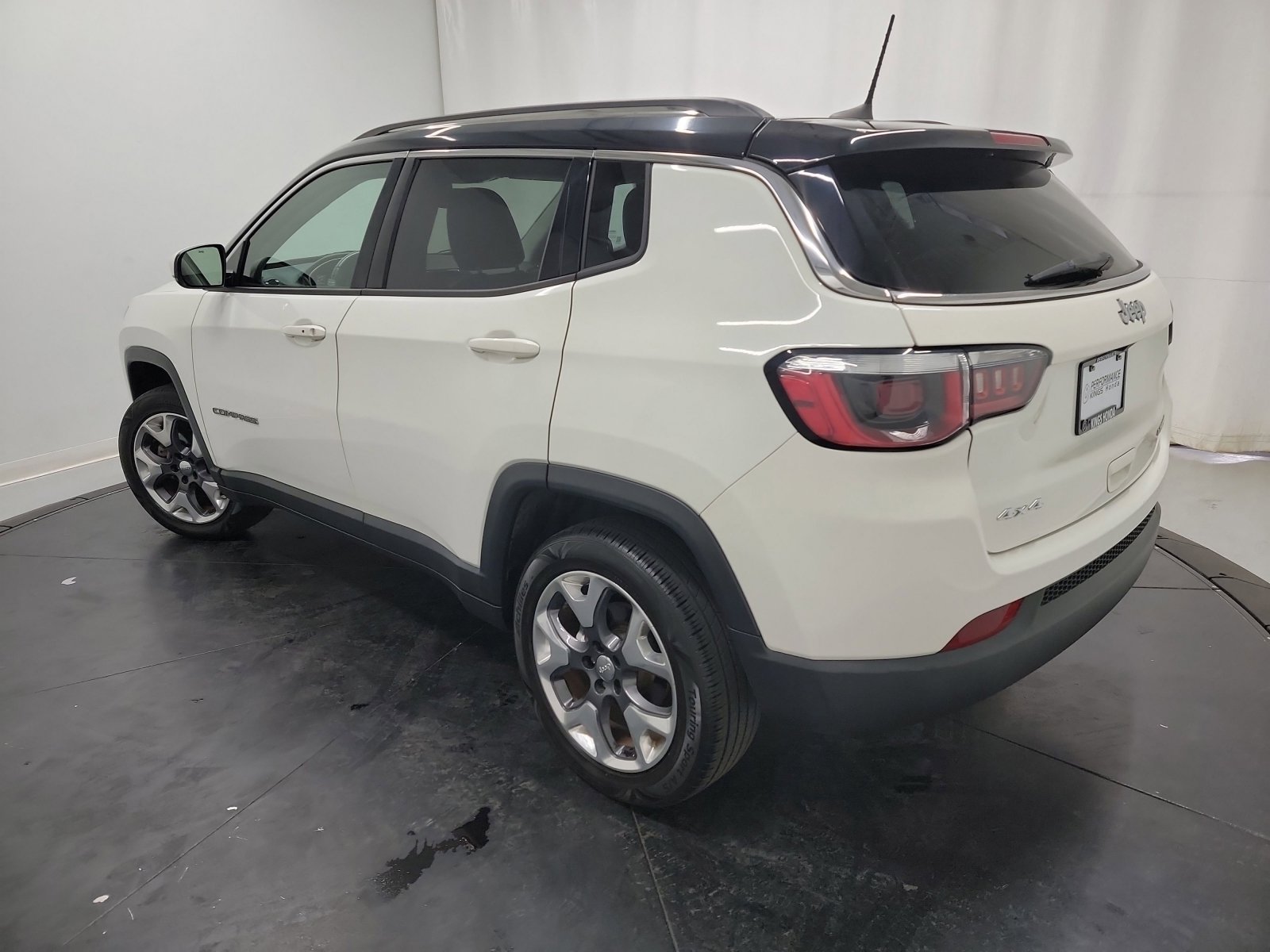 Used 2018 Jeep Compass Limited w/ Navigation Group image 6