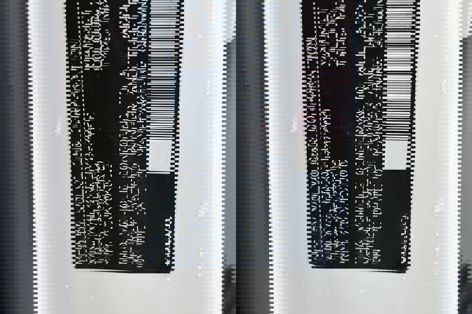 Used 2023 Volvo XC60 B5 Plus image 36