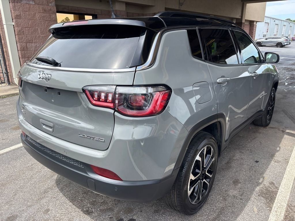 Used 2023 Jeep Compass Limited image 2