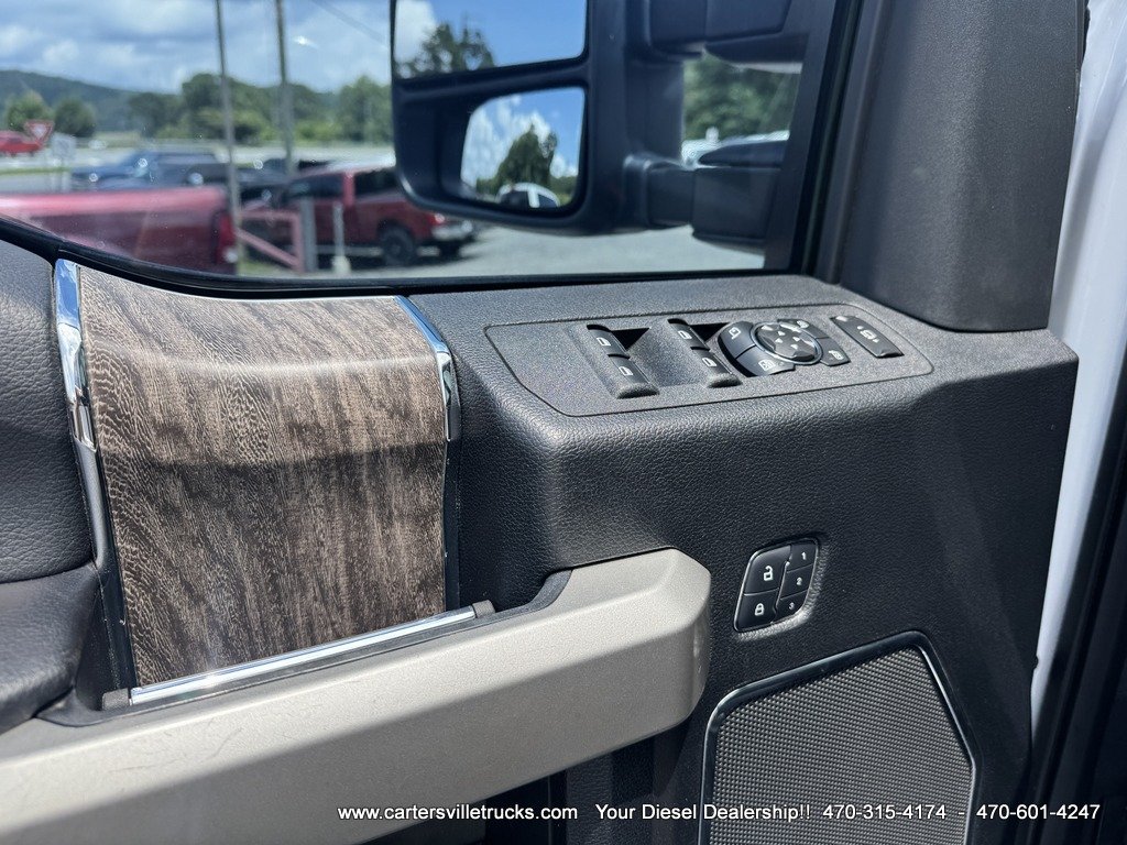 Used 2017 Ford F250 Lariat w/ Lariat Ultimate Package AWD/4WD image 11