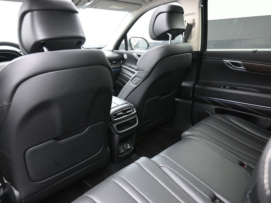 Used 2021 Genesis GV80 3.5T AWD/4WD image 23