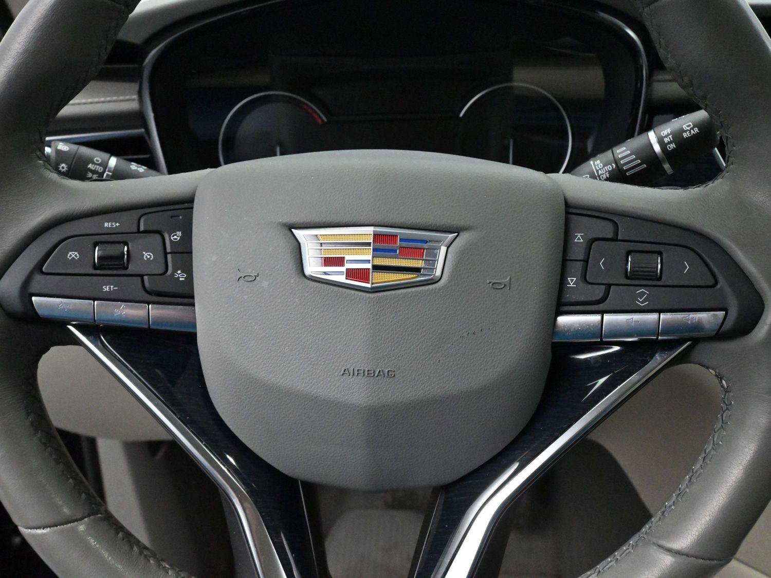 Certified 2024 Cadillac XT6 Premium Luxury image 18