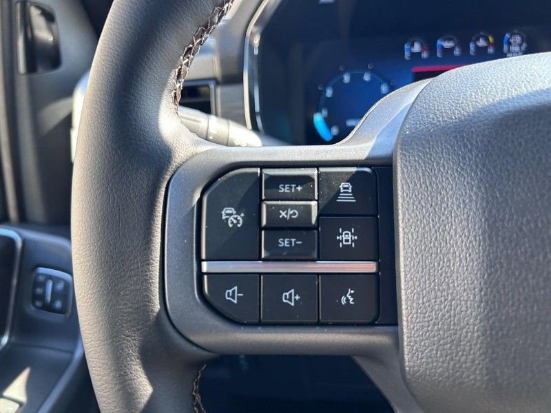 New 2025 Ford F150 Lariat w/ Equipment Group 501A Mid image 12