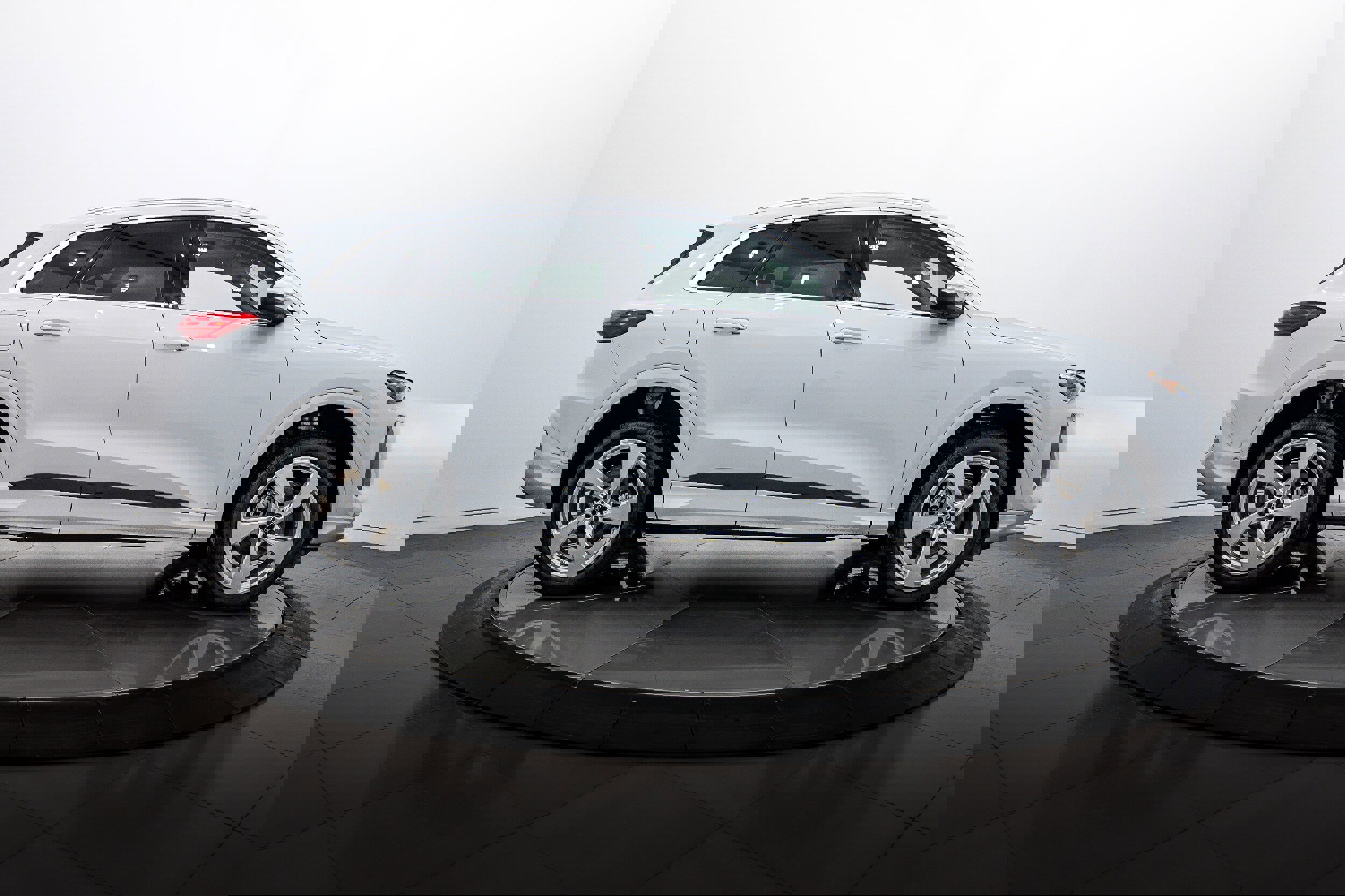 New 2025 Audi Q5 Premium Plus image 3