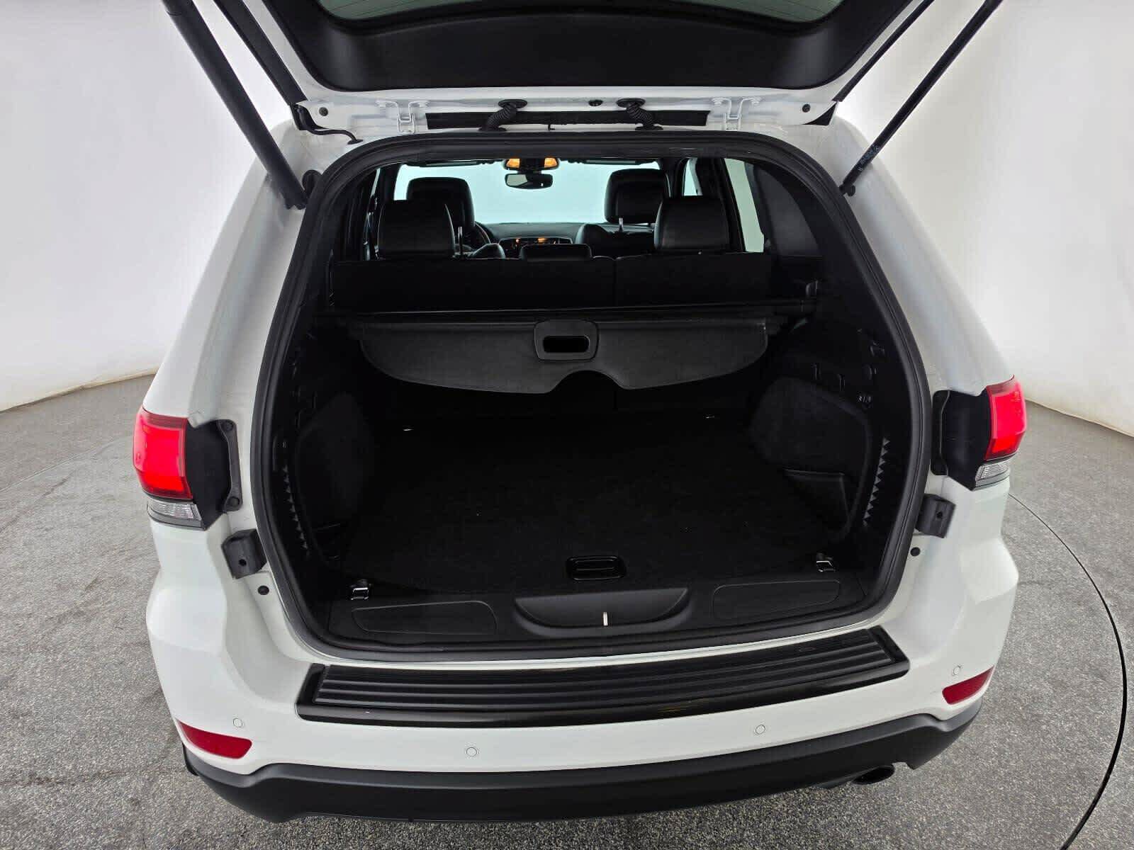 Used 2020 Jeep Grand Cherokee Limited RWD image 14