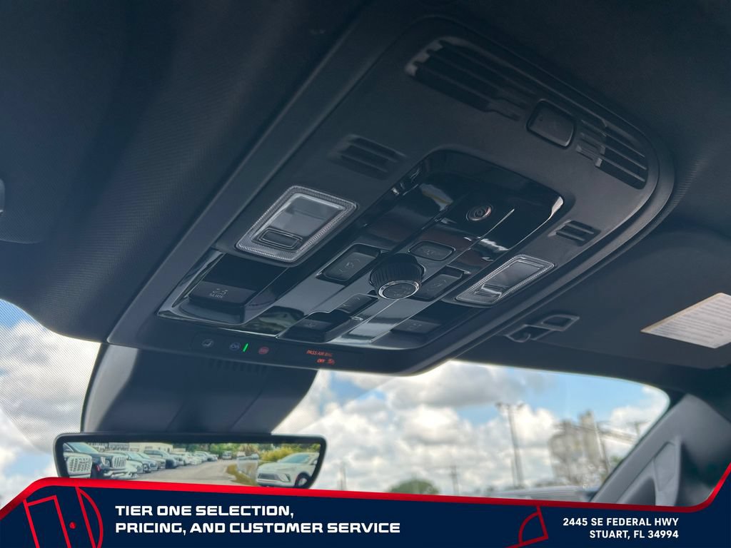 New 2026 GMC Yukon XL Denali w/ Denali Reserve Package AWD/4WD image 35