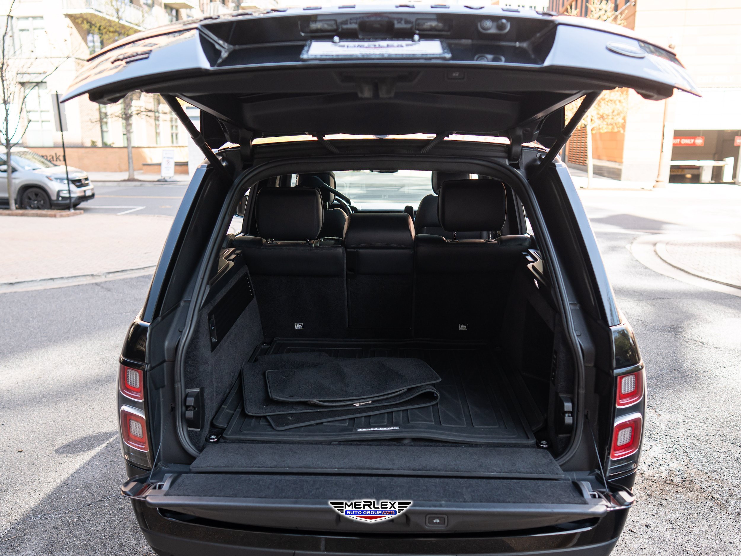 Used 2020 Land Rover Range Rover Long Wheelbase HSE AWD/4WD image 52
