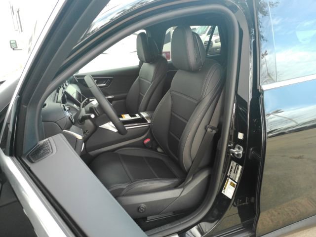 Used 2024 Mercedes-Benz GLC 300 image 16