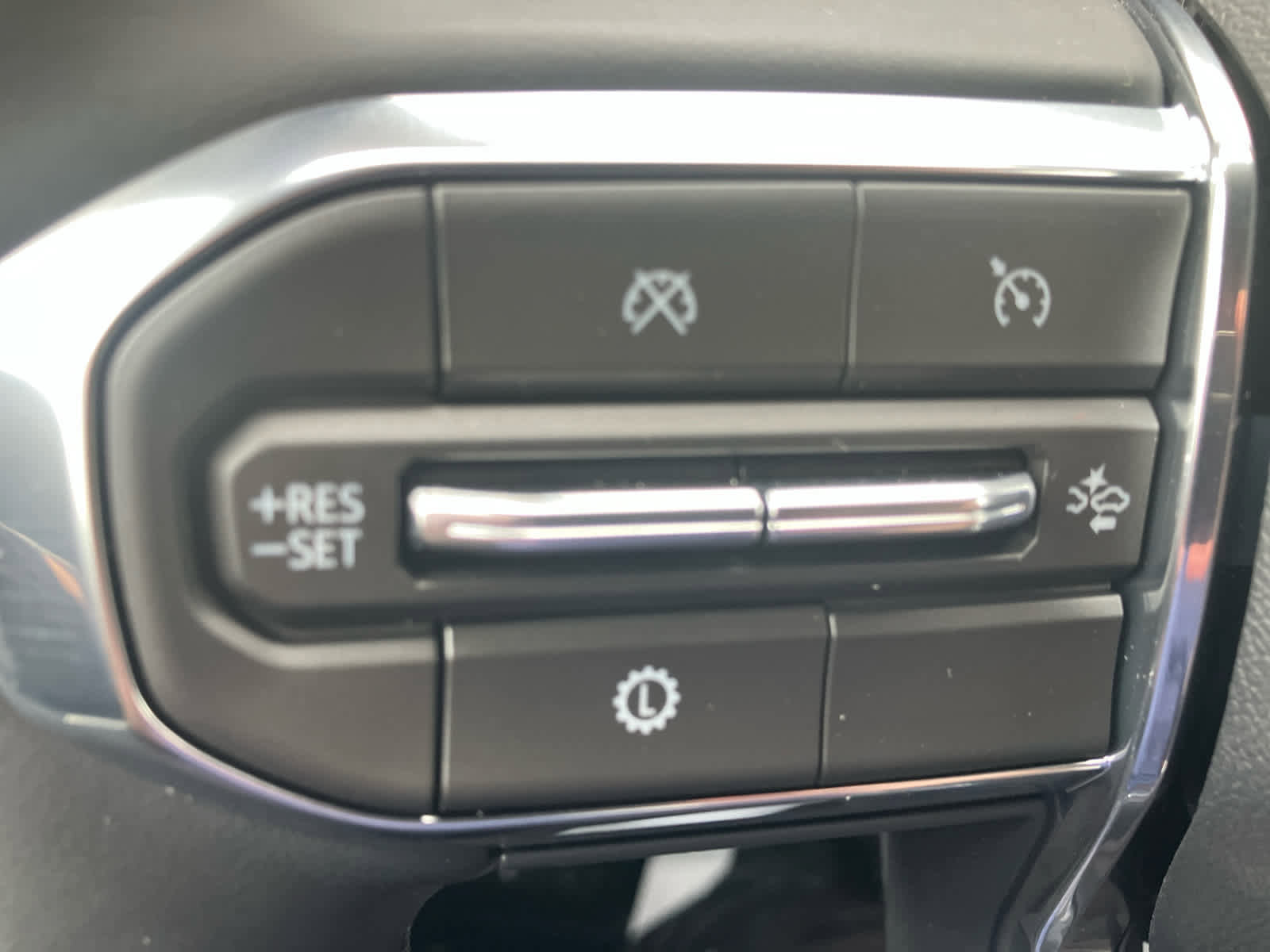 New 2026 GMC Acadia Elevation w/ Elevation Premium Package image 18