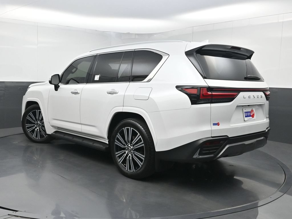 Used 2023 Lexus LX 600 4WD w/ Luxury Package image 26