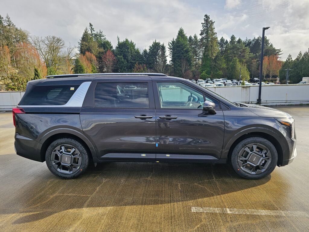 New 2026 Kia Carnival EX image 4
