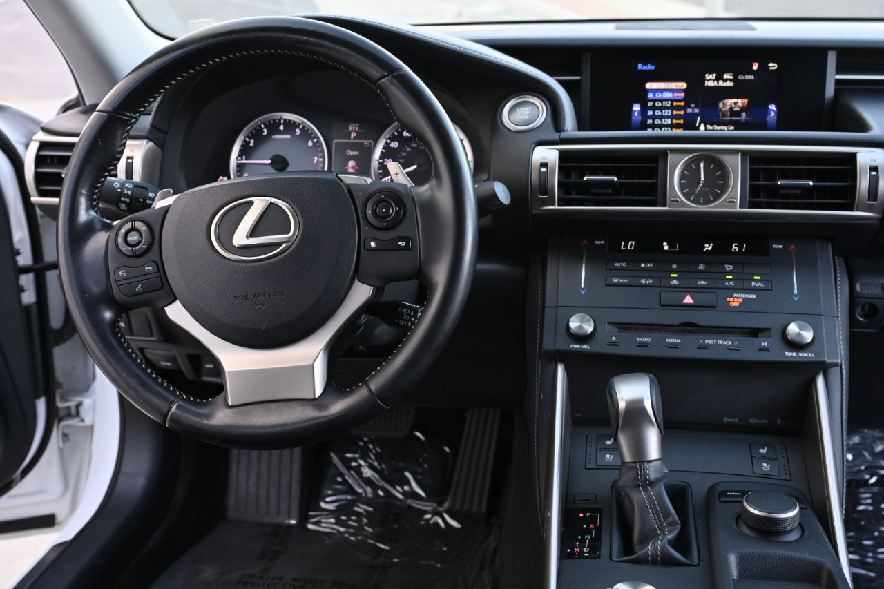 Used 2015 Lexus IS 250 w/ Premium Package RWD image 15