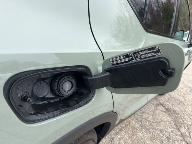 Certified 2025 Volvo XC40 B5 Ultra AWD/4WD image 15