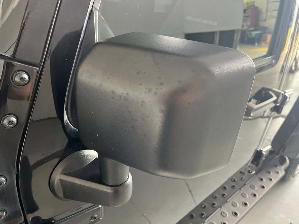 Used 2018 Jeep Wrangler Unlimited Sport AWD/4WD image 38