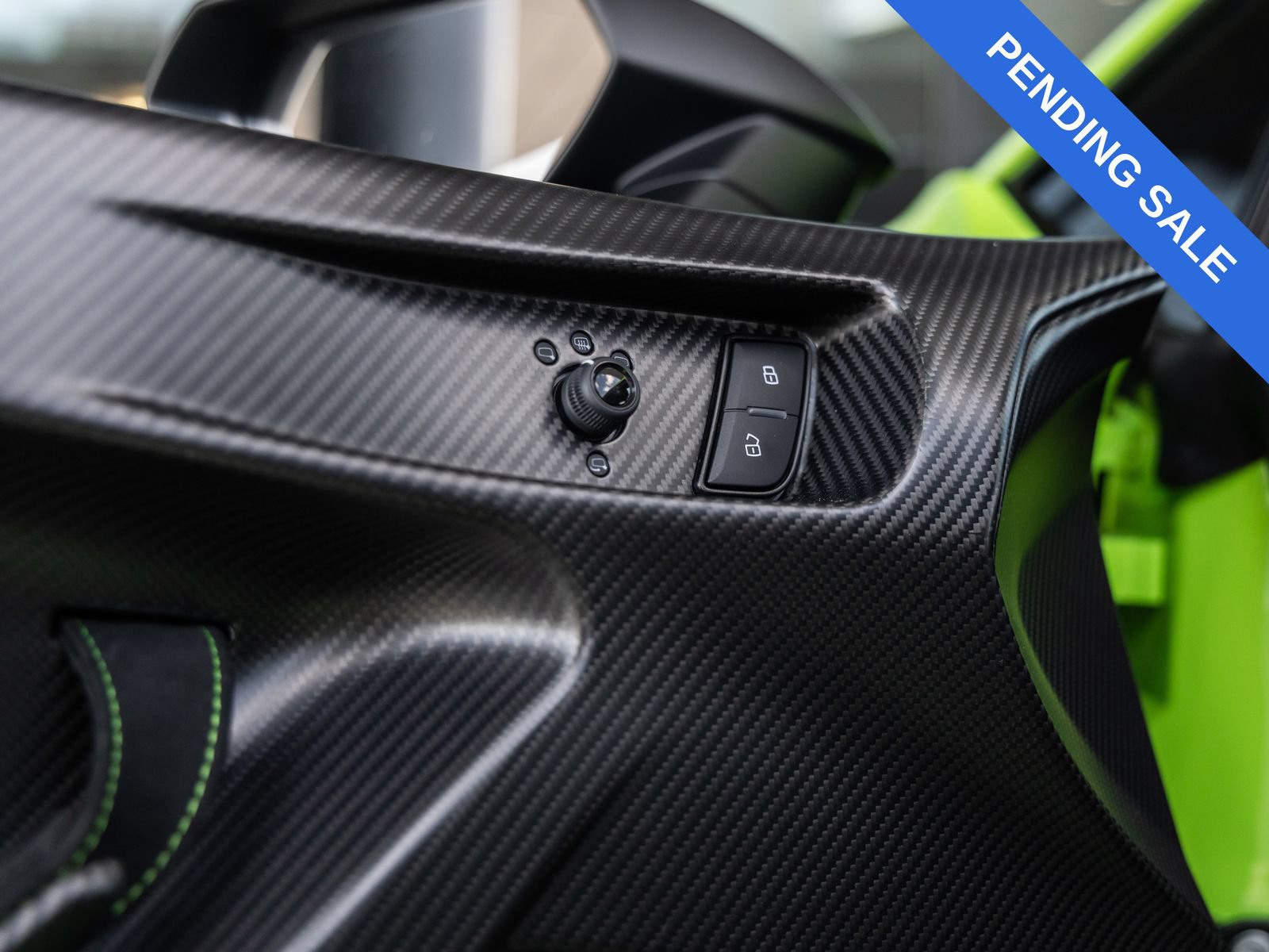 Used 2023 Lamborghini Huracan STO RWD image 45