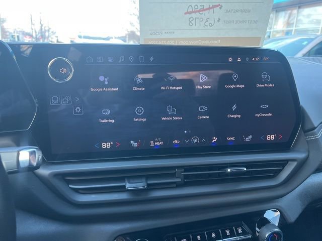 Used 2026 Chevrolet Silverado EV LT AWD/4WD image 17
