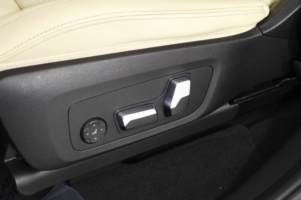 Certified 2023 BMW X3 sDrive30i w/ Convenience Package image 23