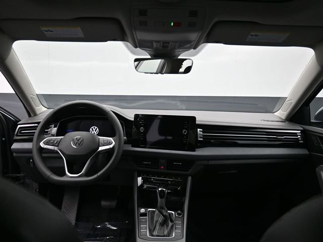 New 2026 Volkswagen Jetta SE image 10