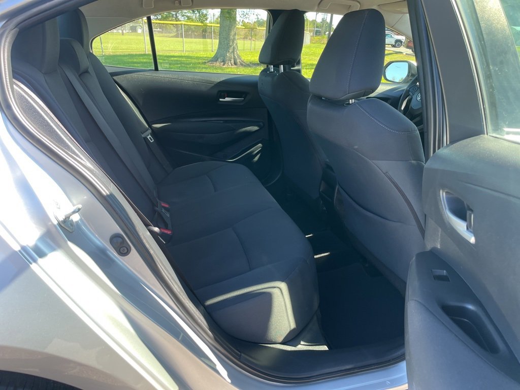 Used 2021 Toyota Corolla LE image 14