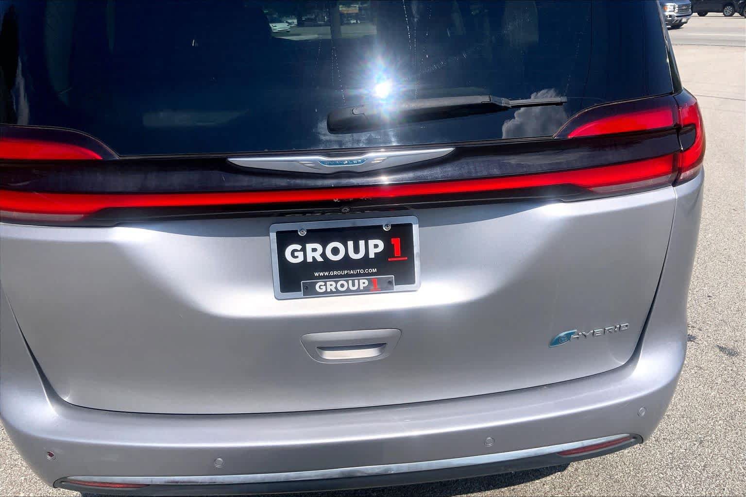 Used 2021 Chrysler Pacifica Touring-L FWD image 29