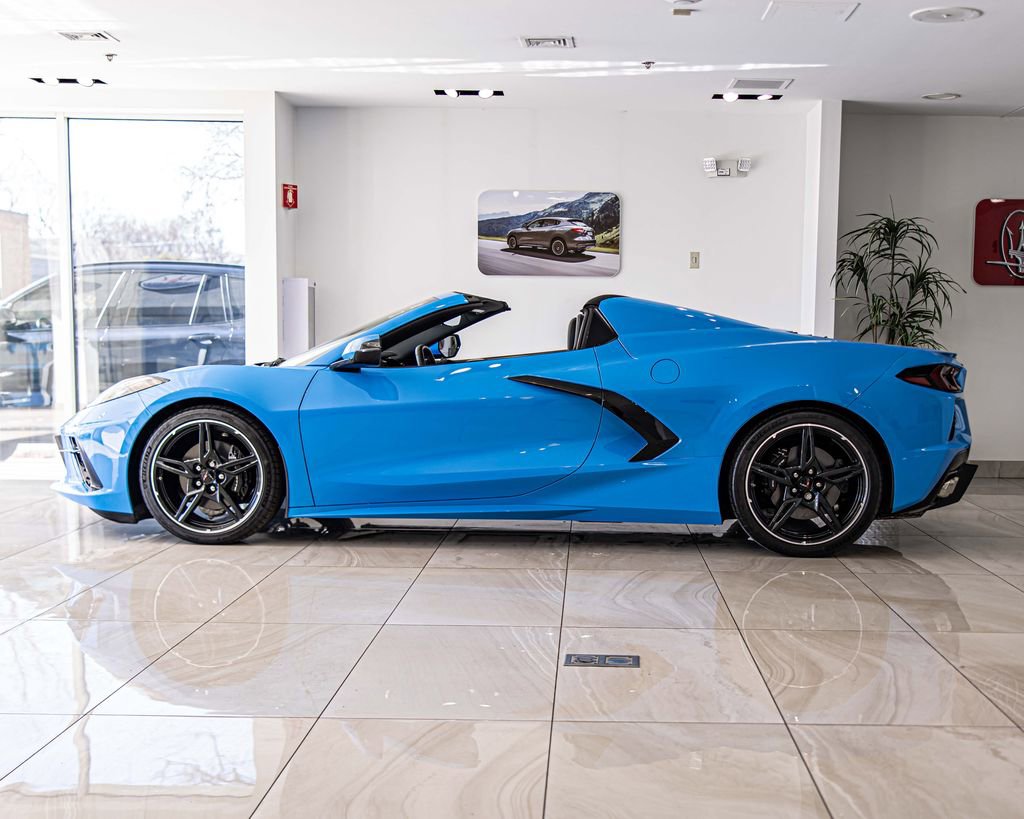 Used 2021 Chevrolet Corvette Stingray Convertible w/ 1LT image 8