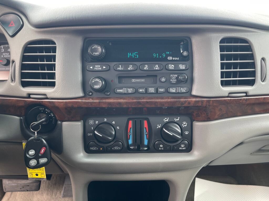 Used 2002 Chevrolet Impala LS w/ Preferred Equipment Group image 12