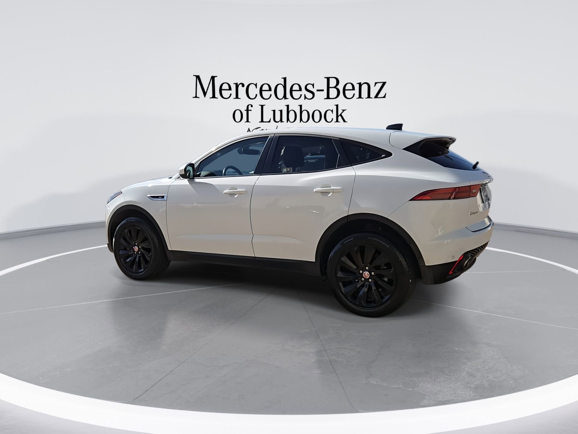 Used 2020 Jaguar E-PACE SE image 6