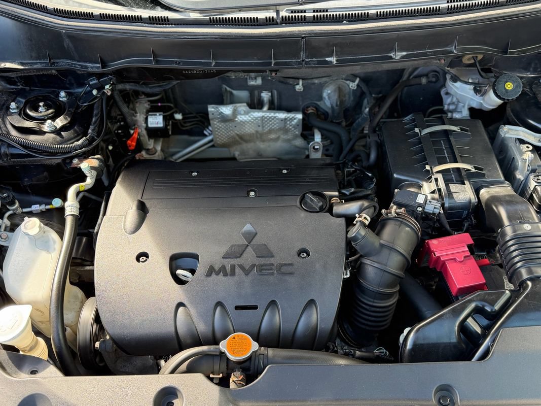 Used 2011 Mitsubishi Outlander Sport SE AWD/4WD image 24