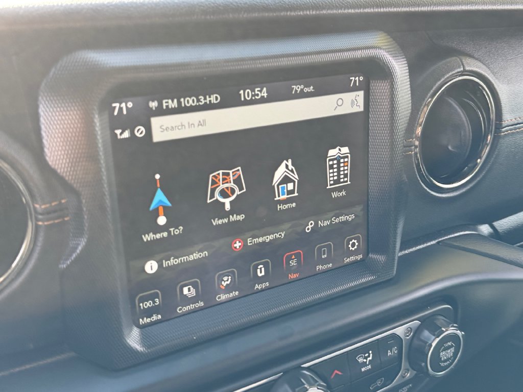 Used 2023 Jeep Gladiator Overland AWD/4WD image 22