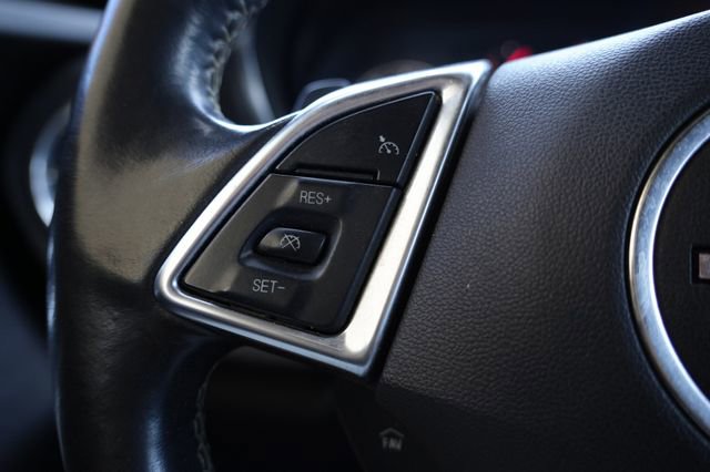 Used 2020 Chevrolet Camaro LT RWD image 15