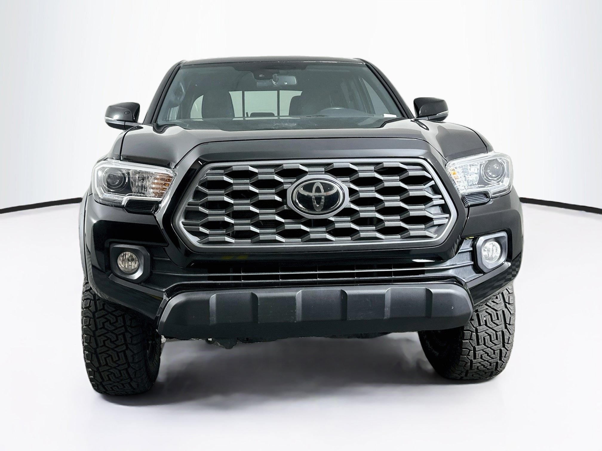 Used 2023 Toyota Tacoma TRD Off-Road AWD/4WD image 2