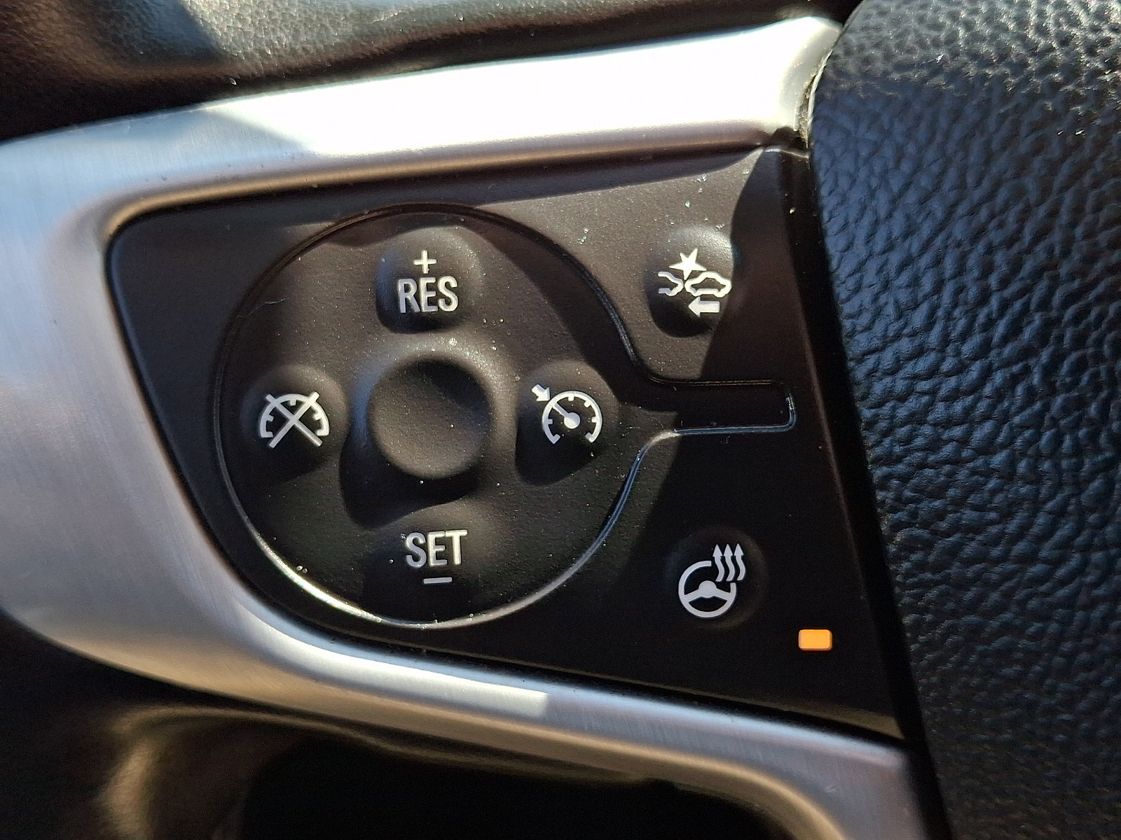 Used 2023 GMC Acadia SLT w/ Elevation Edition AWD/4WD image 22