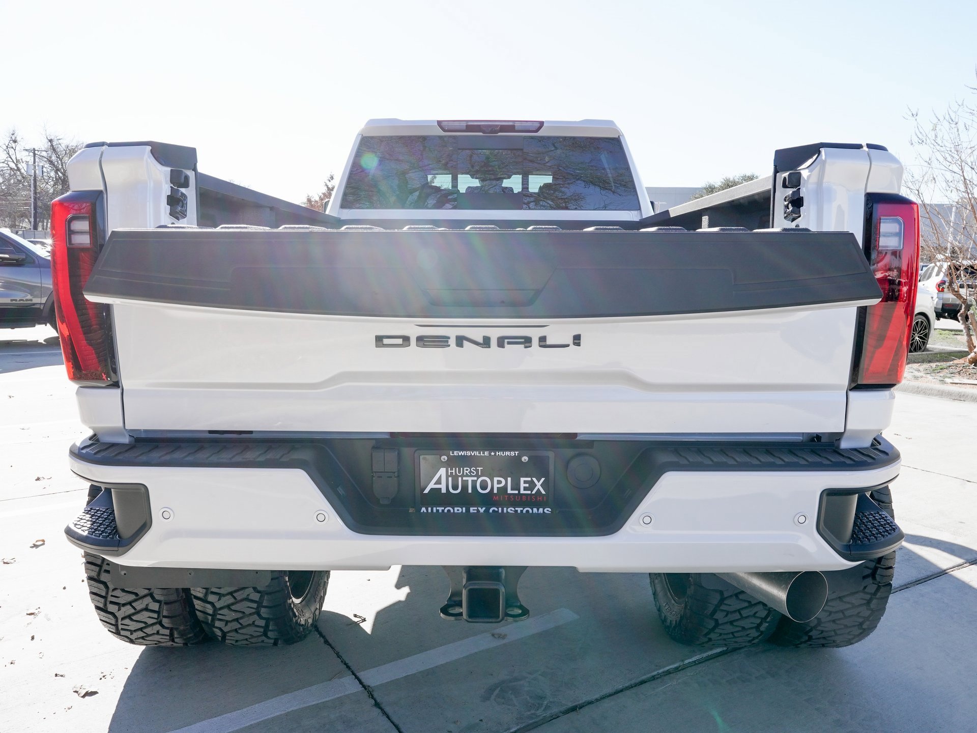 Used 2025 GMC Sierra 3500 Denali Ultimate image 5