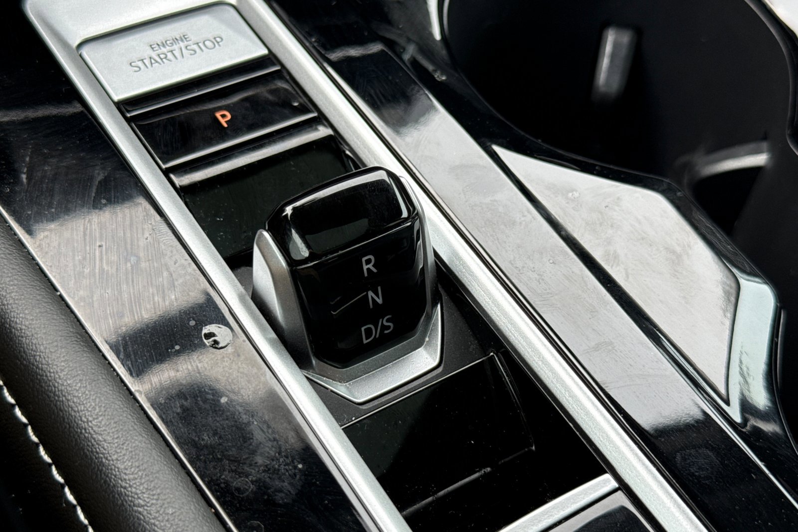 Certified 2024 Volkswagen Atlas SEL image 23