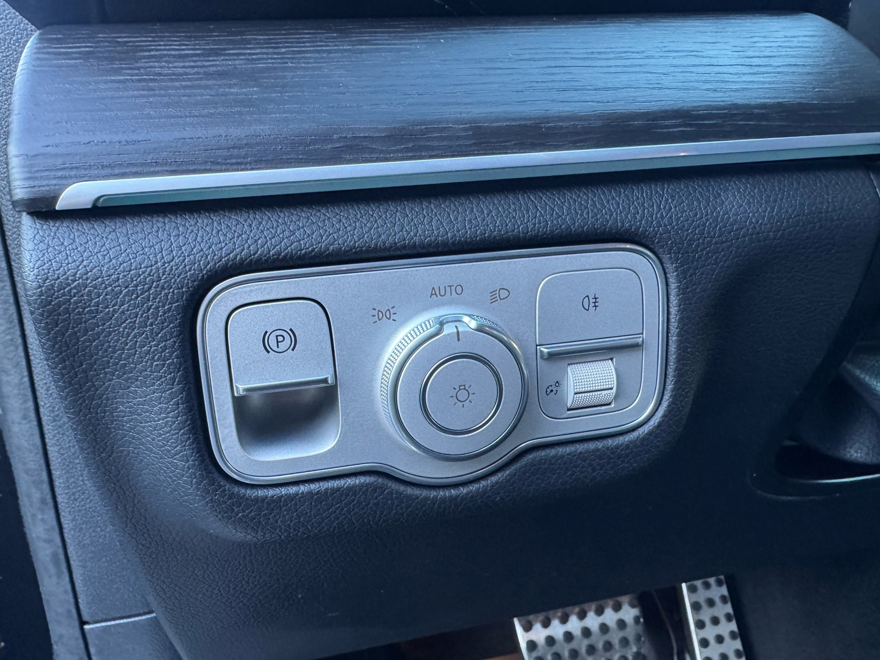 Used 2024 Mercedes-Benz GLS 450 4MATIC image 6