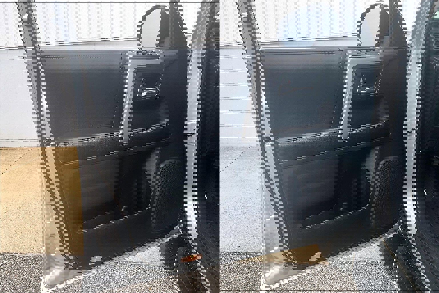 Used 2015 Toyota 4Runner SR5 image 27