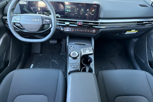 New 2027 Kia Sportage LX FWD image 16