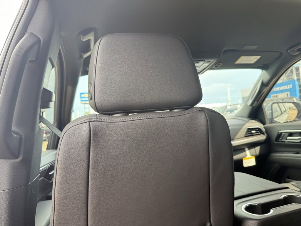 New 2026 Chevrolet Suburban LT w/ Comfort Package image 38