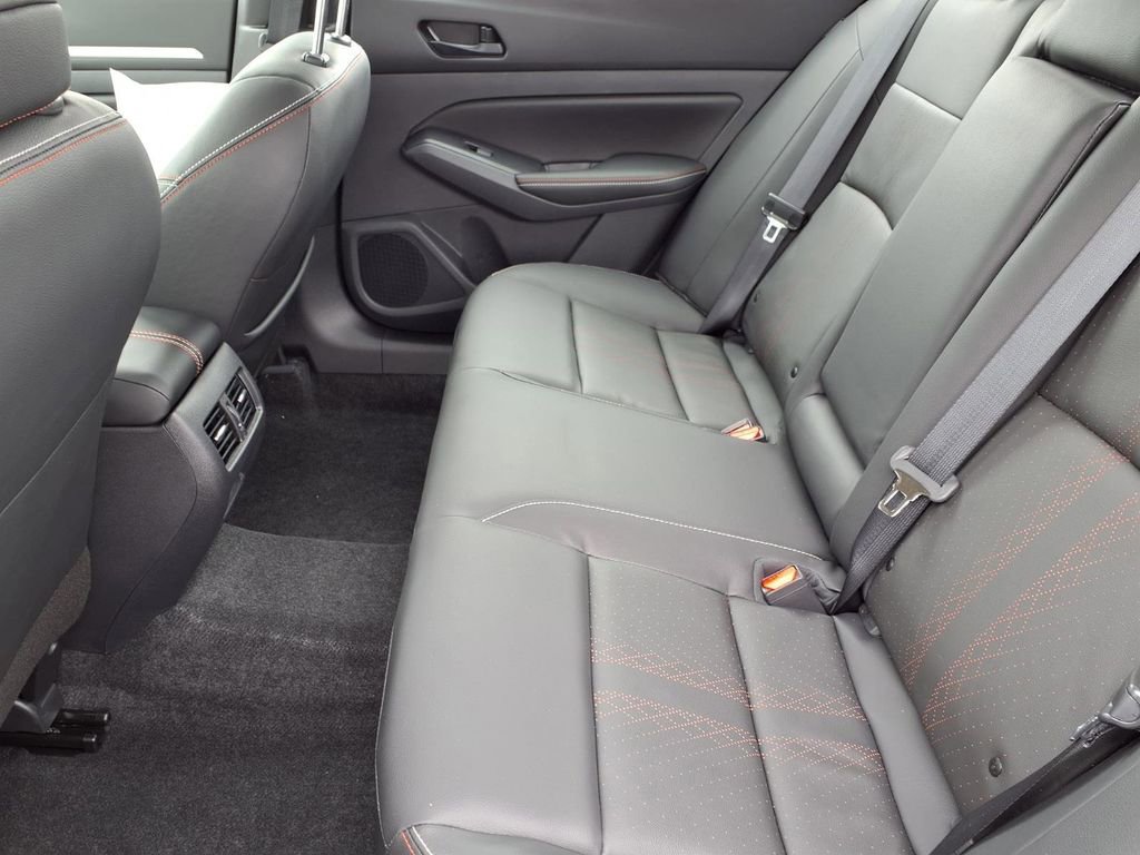 New 2026 Nissan Altima 2.5 SR w/ SR Premium Package FWD image 11