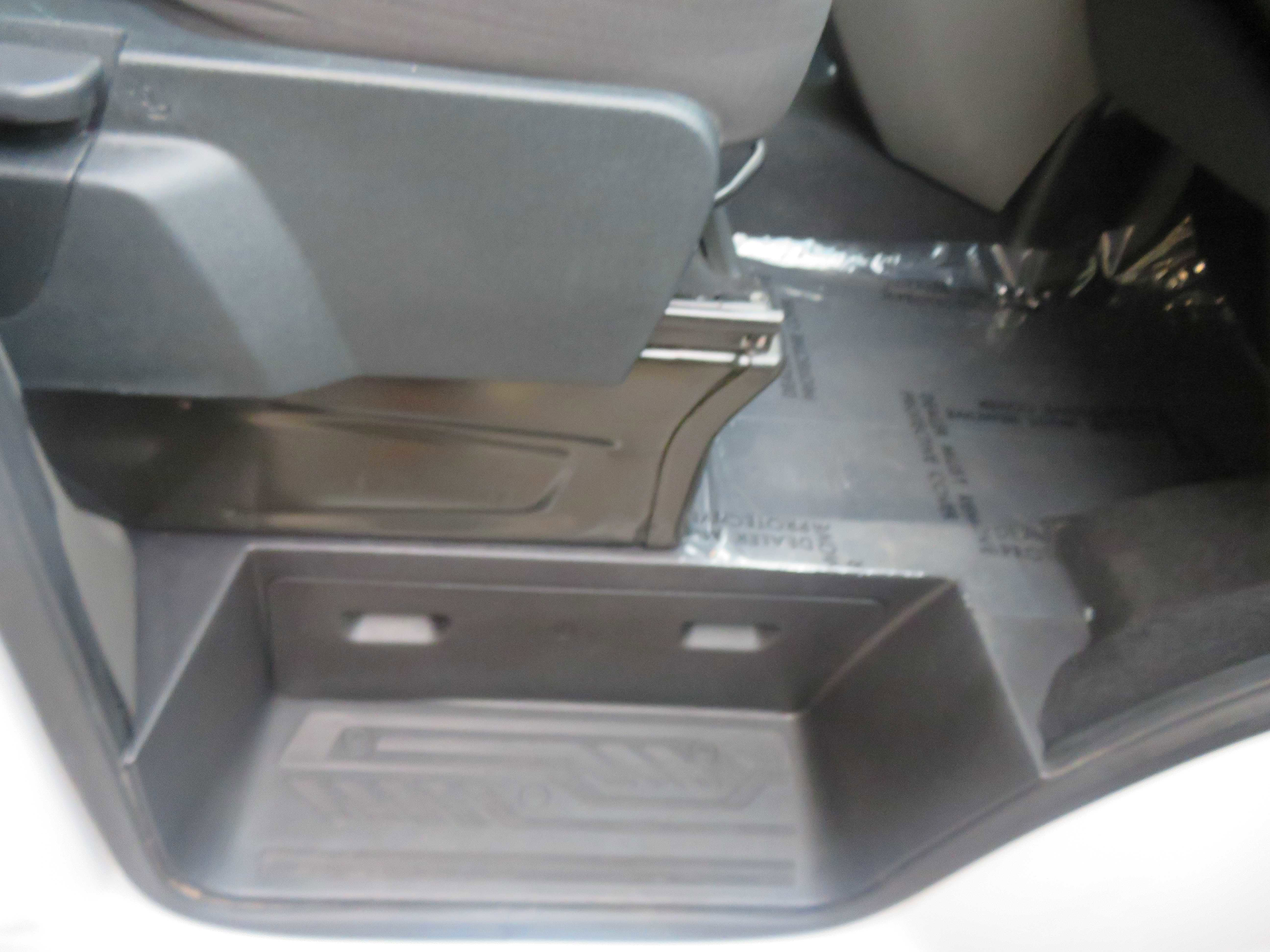 Used 2023 Ford Transit 350 XLT image 33