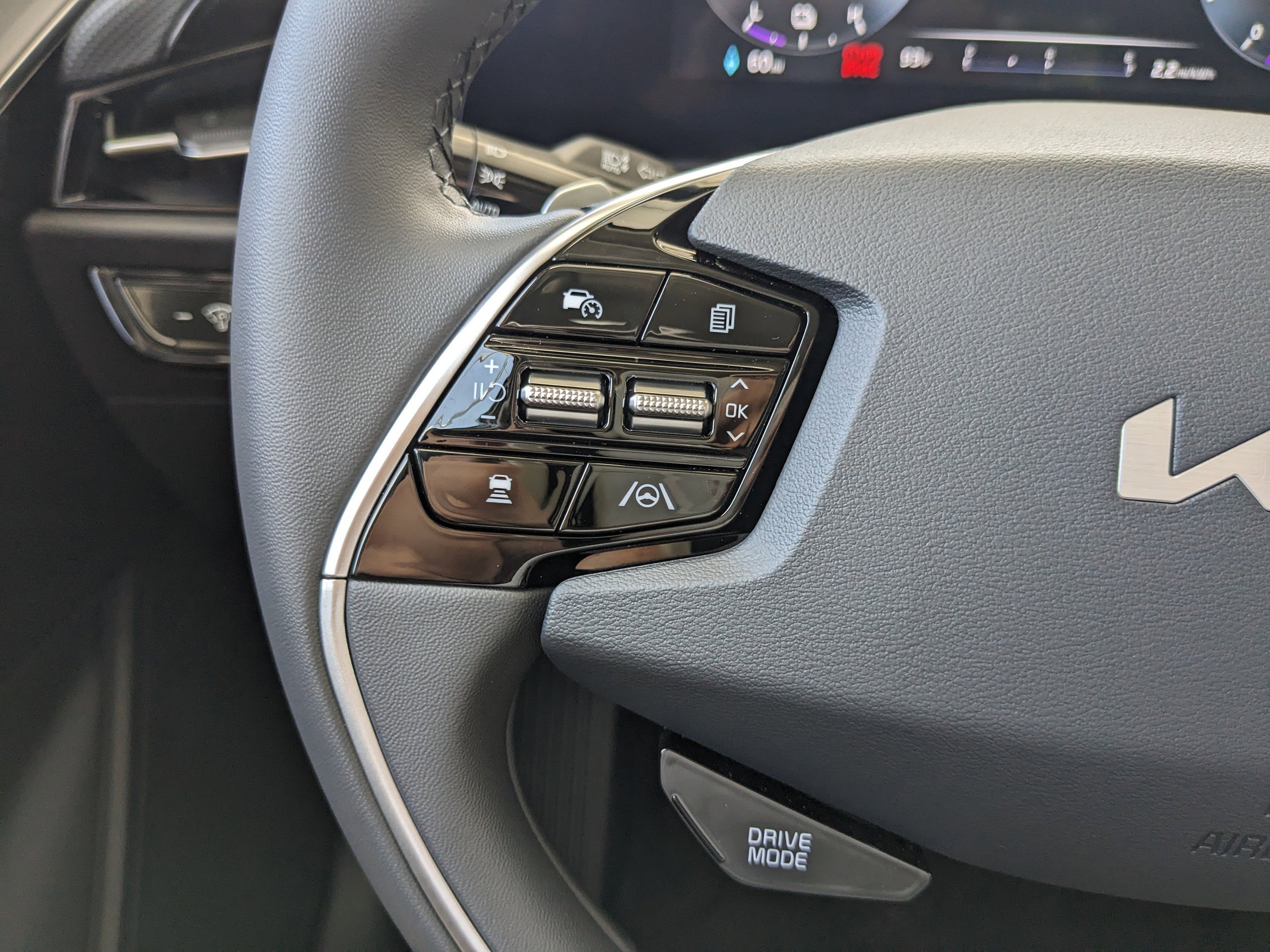 New 2025 Kia Niro Wind image 32