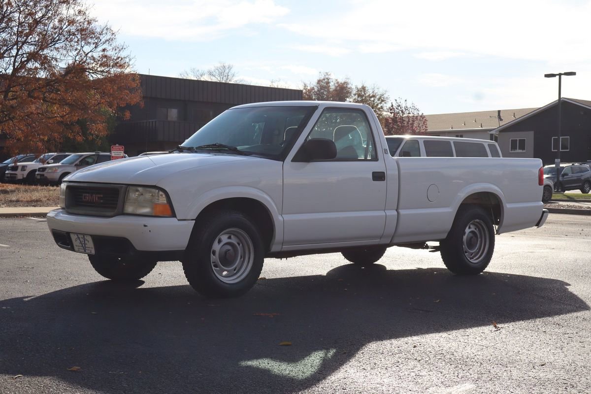 Used 2000 GMC Sonoma SL w/ Cold-Climate Pkg image 11