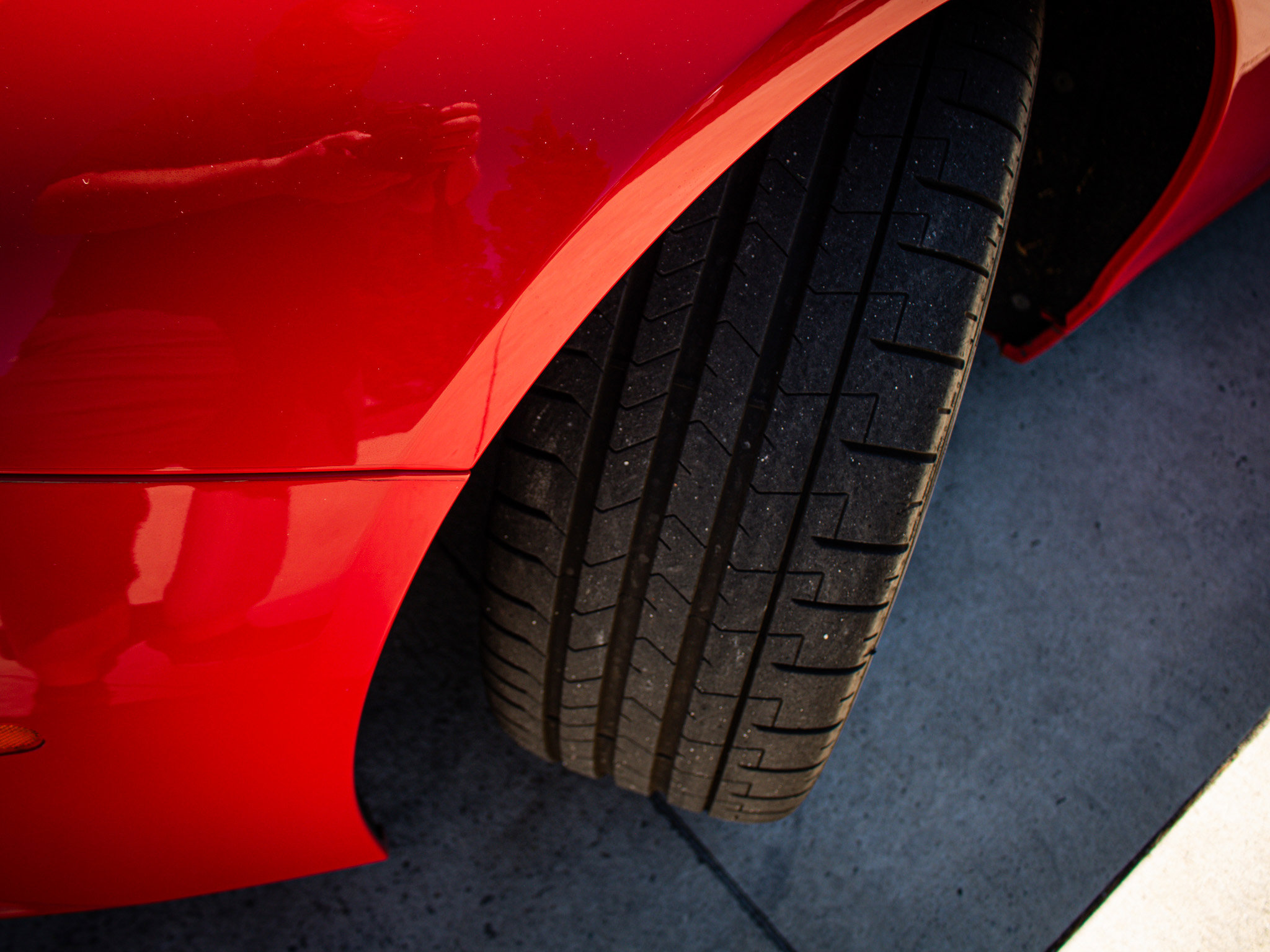 Used 2017 Ferrari California T RWD image 12