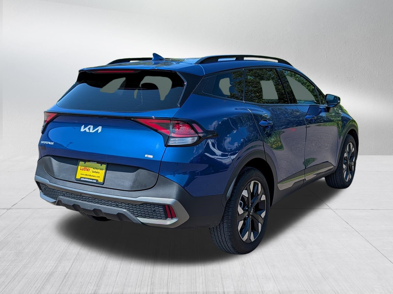 Used 2023 Kia Sportage X-Line AWD/4WD image 7