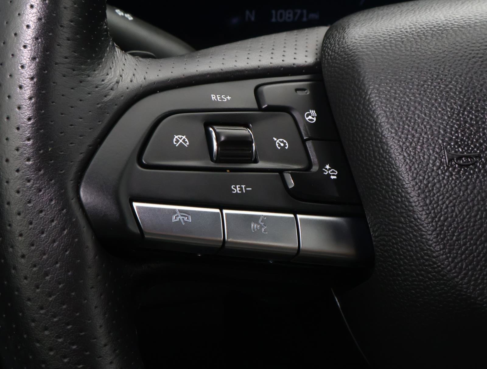 Certified 2024 Cadillac XT4 Sport image 29