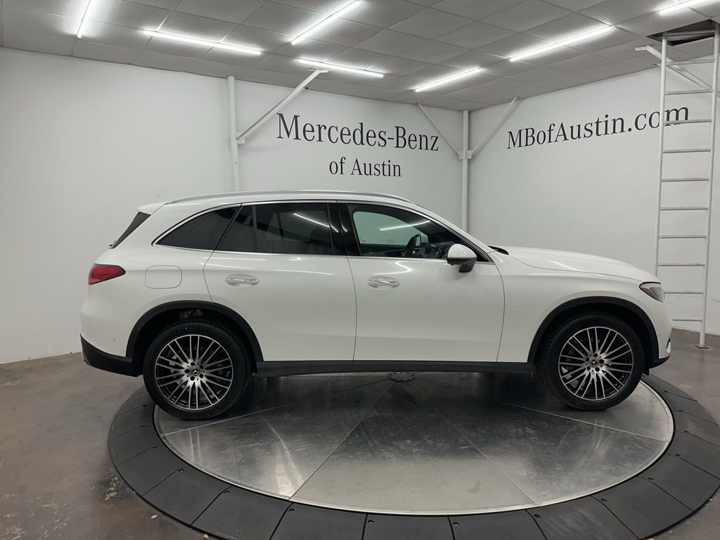 New 2026 Mercedes-Benz GLC 300 image 8